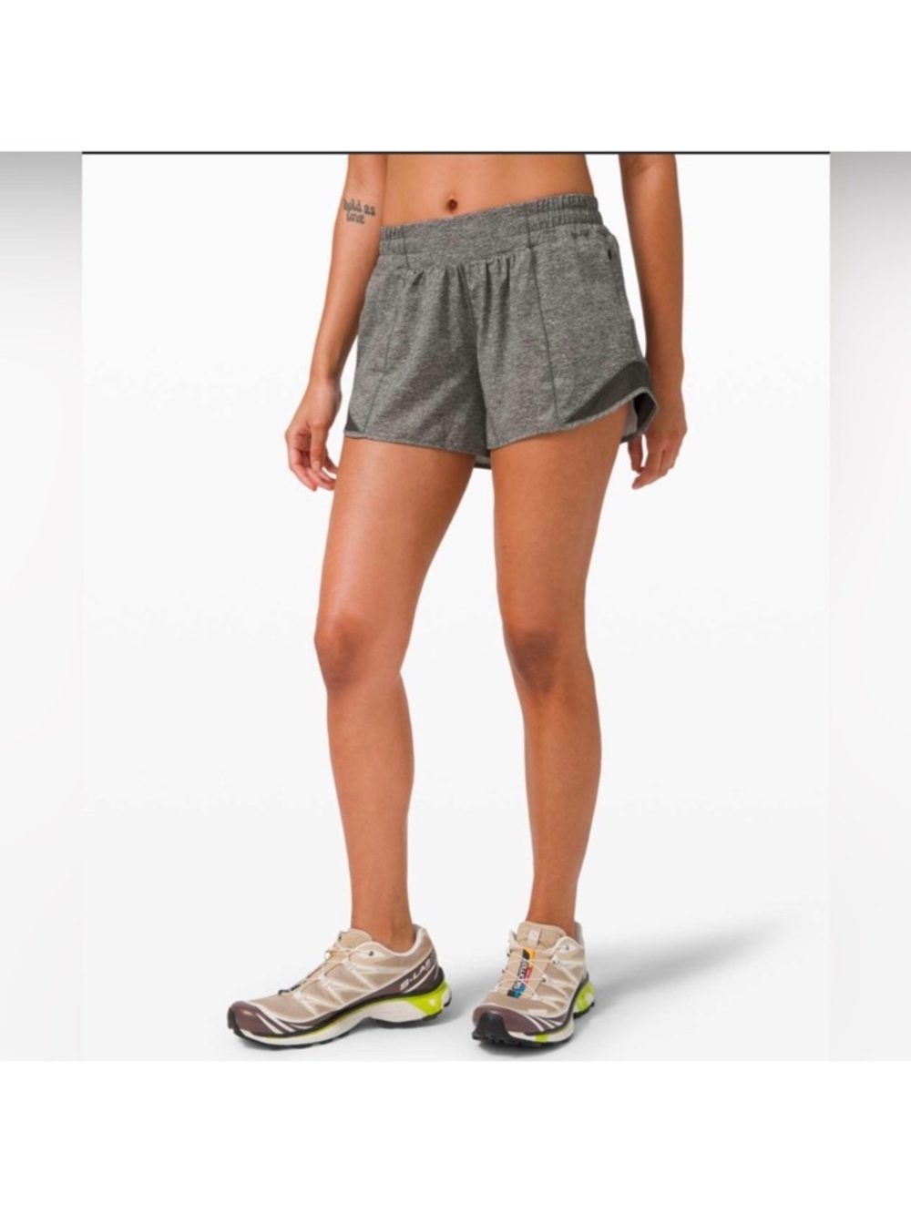 Lululemon Hotty Hot Short‎ II *Long 4"
Heather Lux Multi Black
